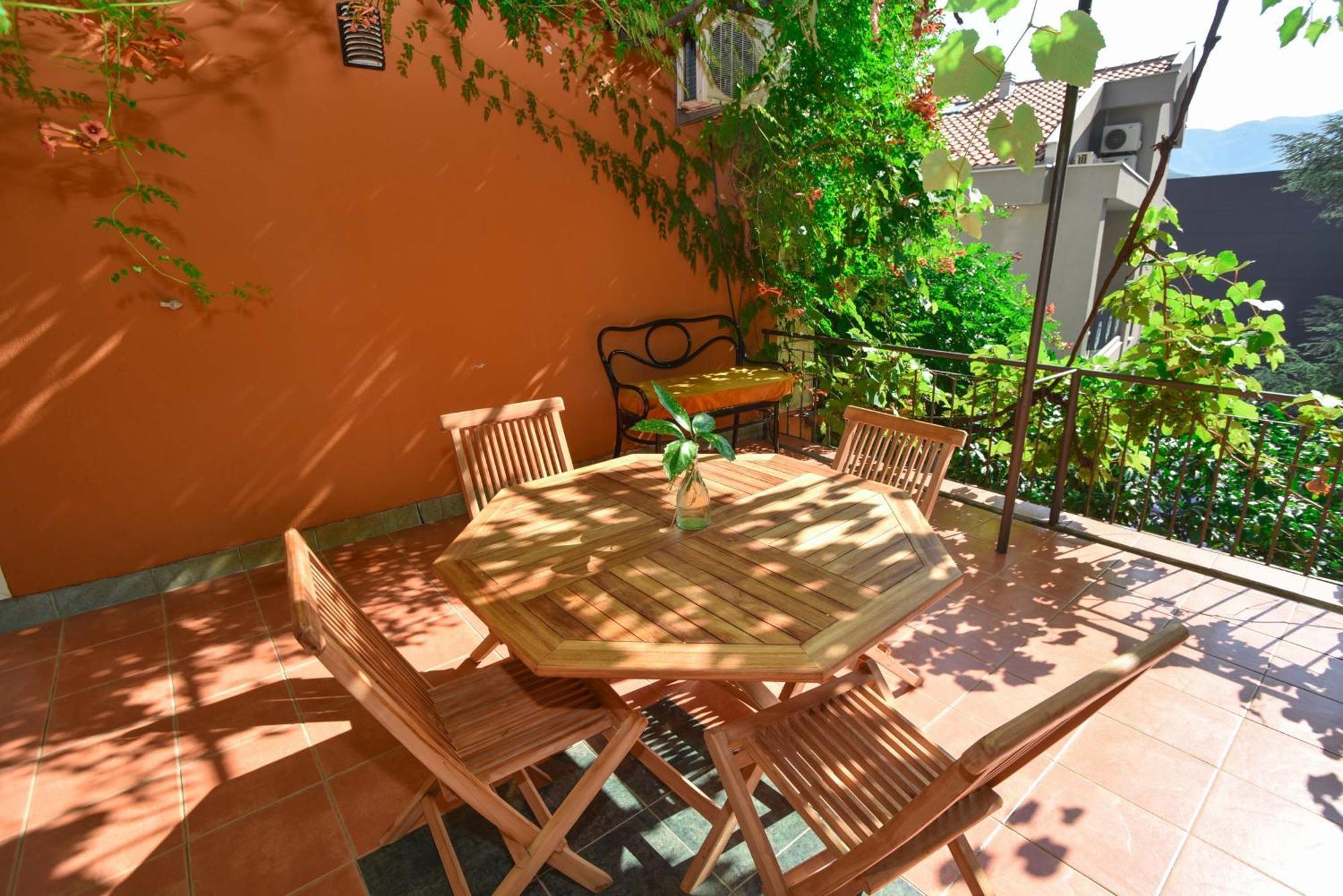 Guest House Amfora Budva Exterior photo