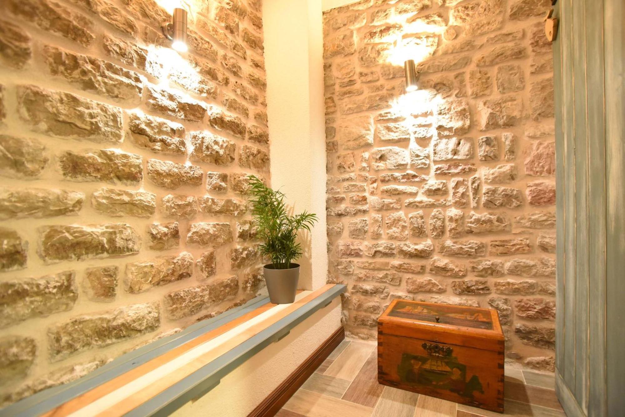Guest House Amfora Budva Exterior photo